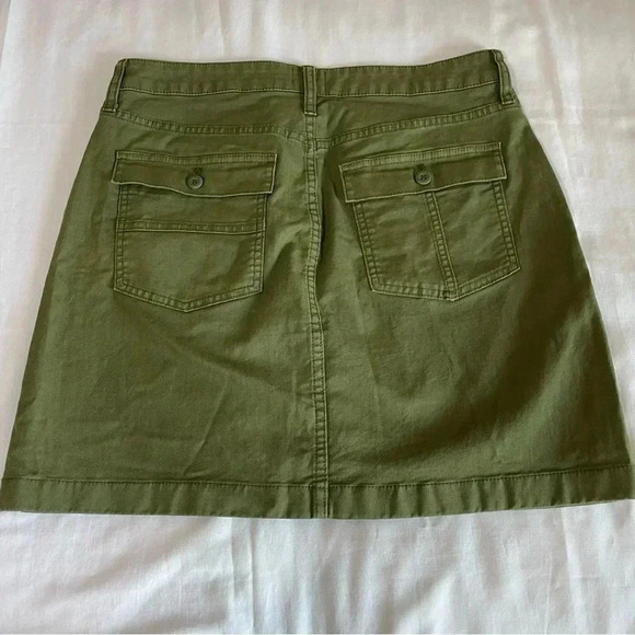 J.Crew Military Green Shirt Skirt Size 8 Pockets Y2K 90’s Casual Flat Front - Picture 8 of 8